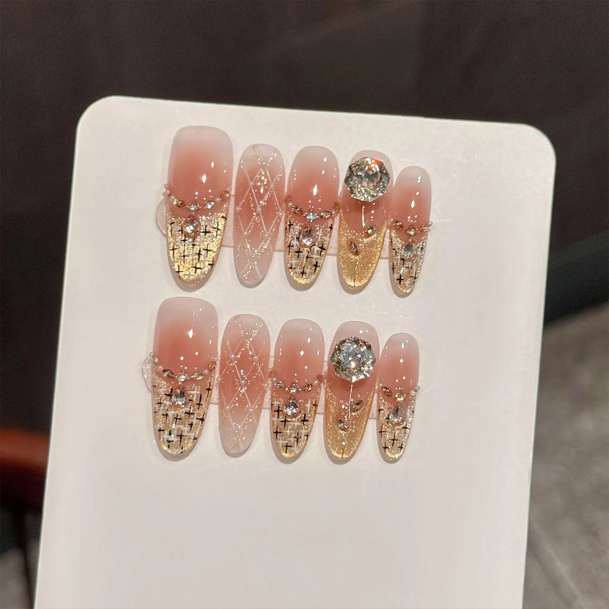 Kit com 10 Unhas Postiças 3D Olho de Gato
